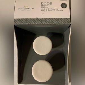 NIB Knobs: 8 Cabinet Pulls & Hardware, Round, Linen, Ceramic, & Bronze Finish